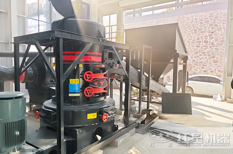 白云石粉加工現(xiàn)場(chǎng)圖片 白云石粉加工現(xiàn)場(chǎng)圖片