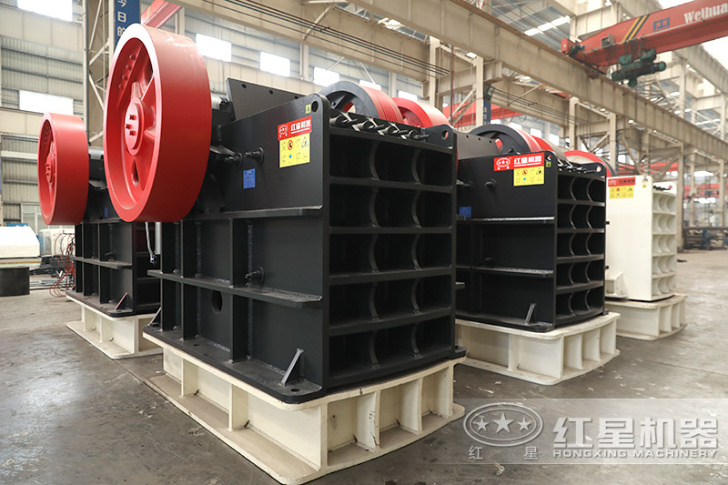 顎式破碎機：時產(chǎn)量1-1000噸/時