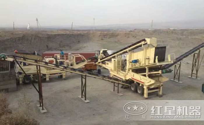 移動碎石機(jī)生產(chǎn)現(xiàn)場 移動碎石機(jī)生產(chǎn)現(xiàn)場