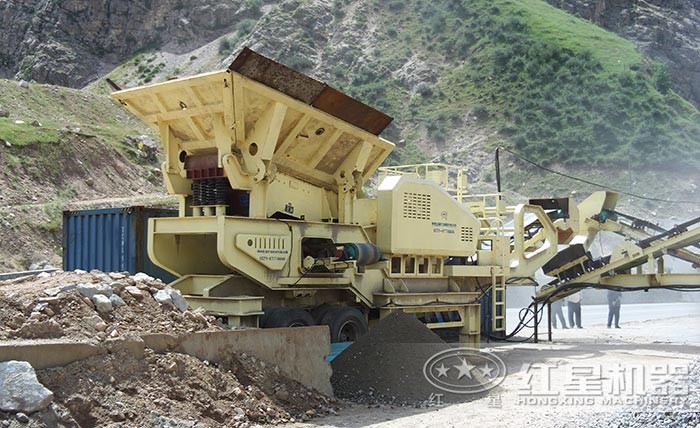 混凝土粉碎機現(xiàn)場 混凝土粉碎機現(xiàn)場