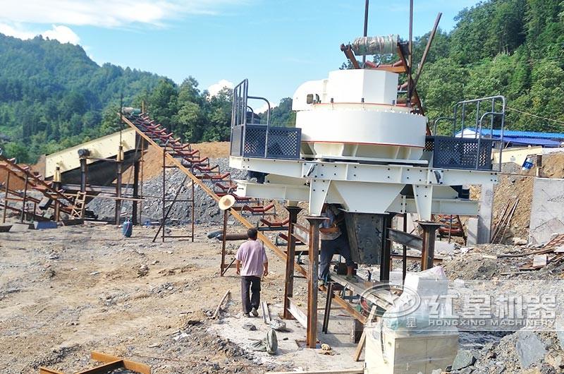 河南信陽(yáng)制砂機(jī)安裝現(xiàn)場(chǎng)