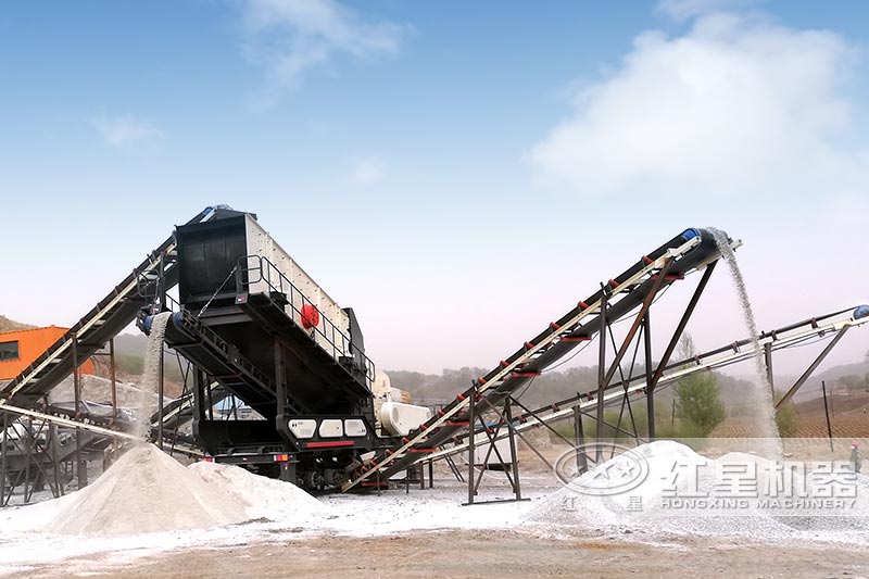 車載流動(dòng)磕石機(jī)現(xiàn)場展示 車載流動(dòng)磕石機(jī)現(xiàn)場展示