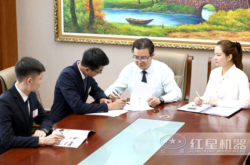 歡迎到紅星廠家參觀，我們?yōu)槟鷪髢r