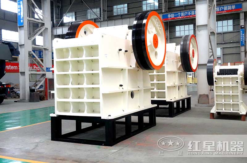 HD德版鄂式破石機(jī)，破碎比大