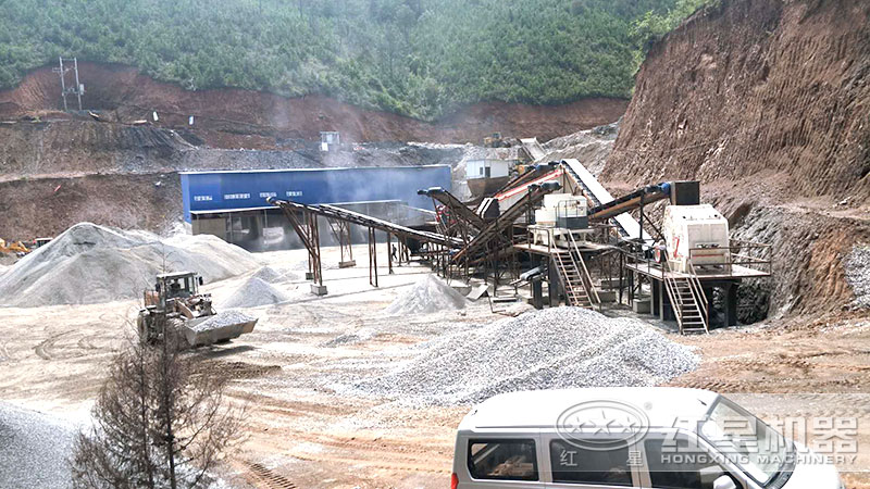 砂石破碎生產現(xiàn)場